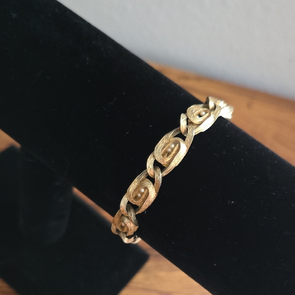 Goldette NY - Vtg GOLD Ornate Chainlink Bracelet w/ Seed Pearls